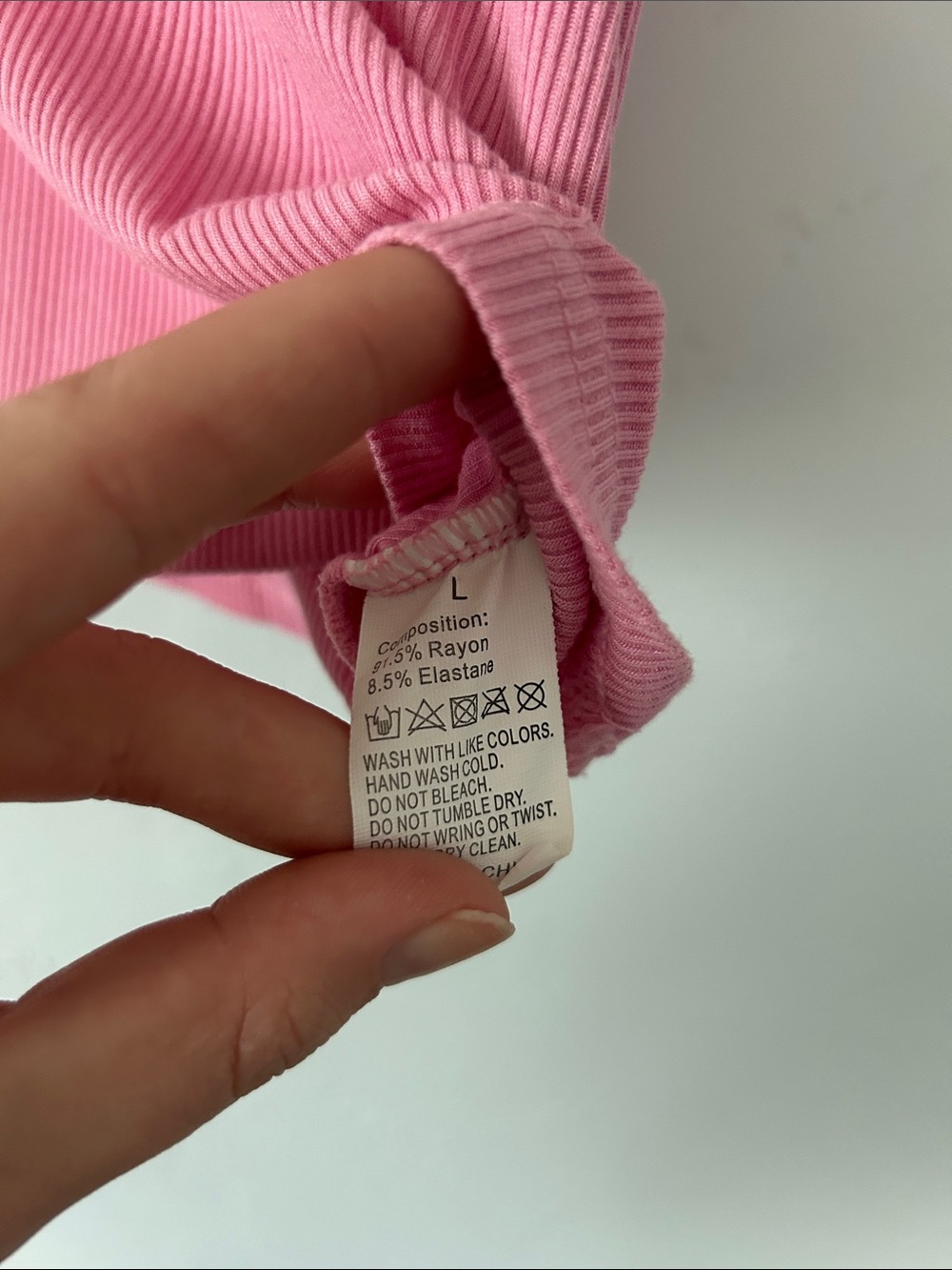 Women's pink Ribbed Tank Top - Picture 3 of 4